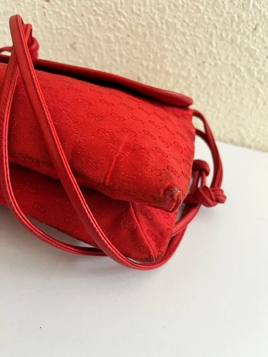 Gucci Red Monogram Crossbody Bag - Picture 5 of 12